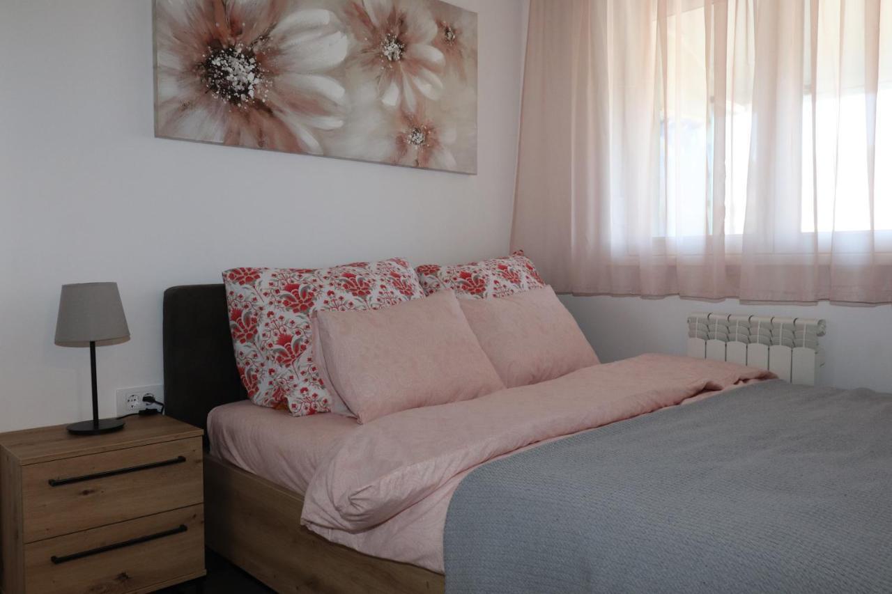 Apartman Mila 21 Belgrado Esterno foto